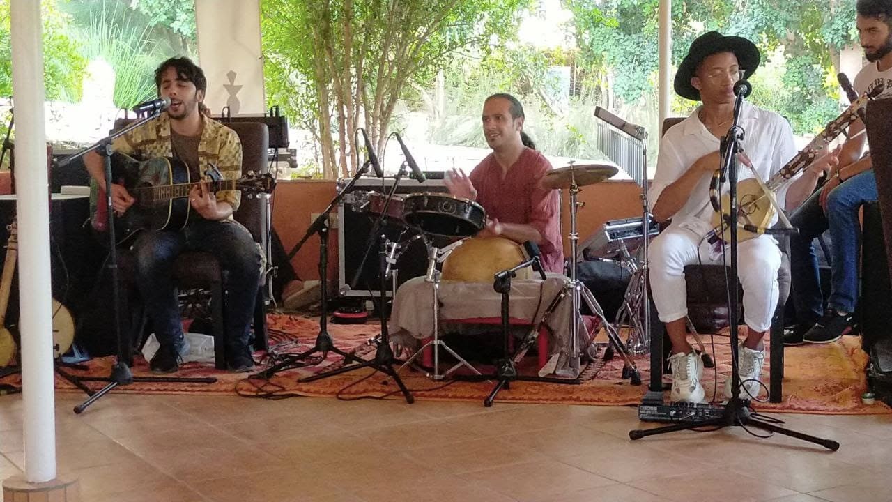 Trio AIS verbindet amazighische Identität mit globalem Sound